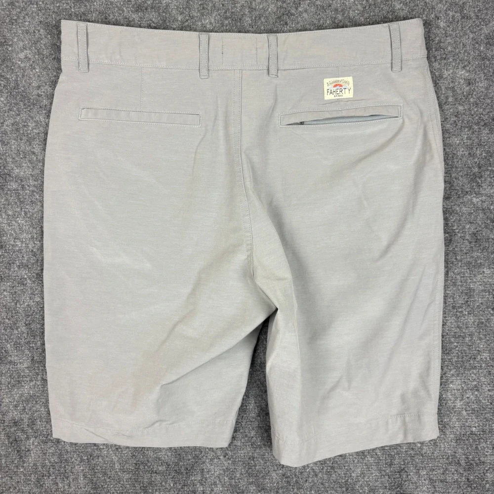 Faherty All Day Shorts Mens 33 Light Grey Hybrid Performance Stretch MSC0012